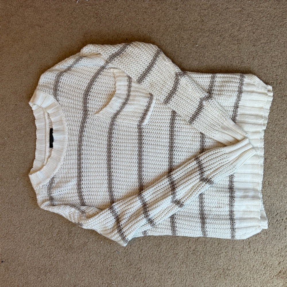 Striped Knit Sweater - White and Gray